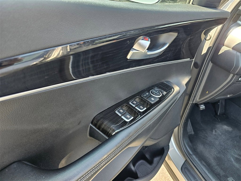 Used 2019 Kia Sorento LX image 20