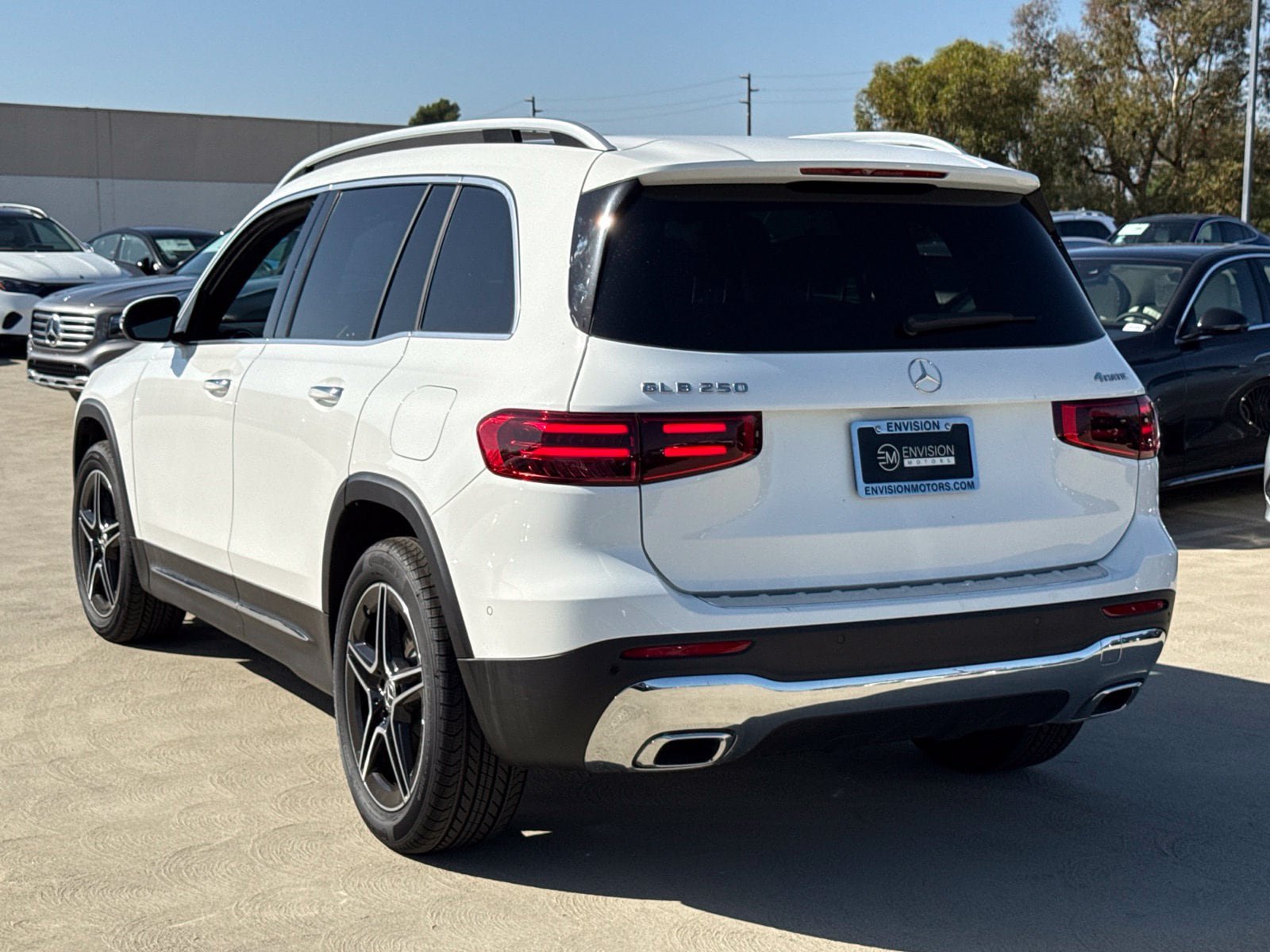 New 2026 Mercedes-Benz GLB 250 4MATIC image 8