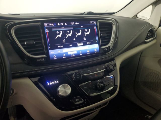 Used 2022 Chrysler Pacifica Touring-L image 8