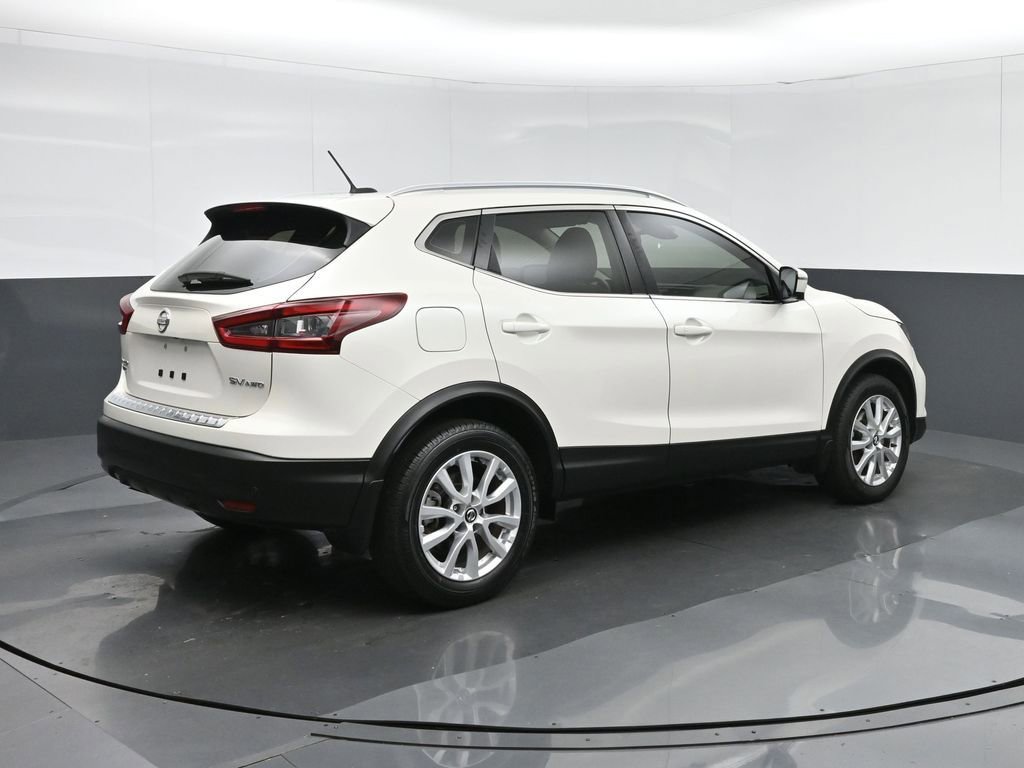 Used 2022 Nissan Rogue Sport SV w/ Technology Package image 7