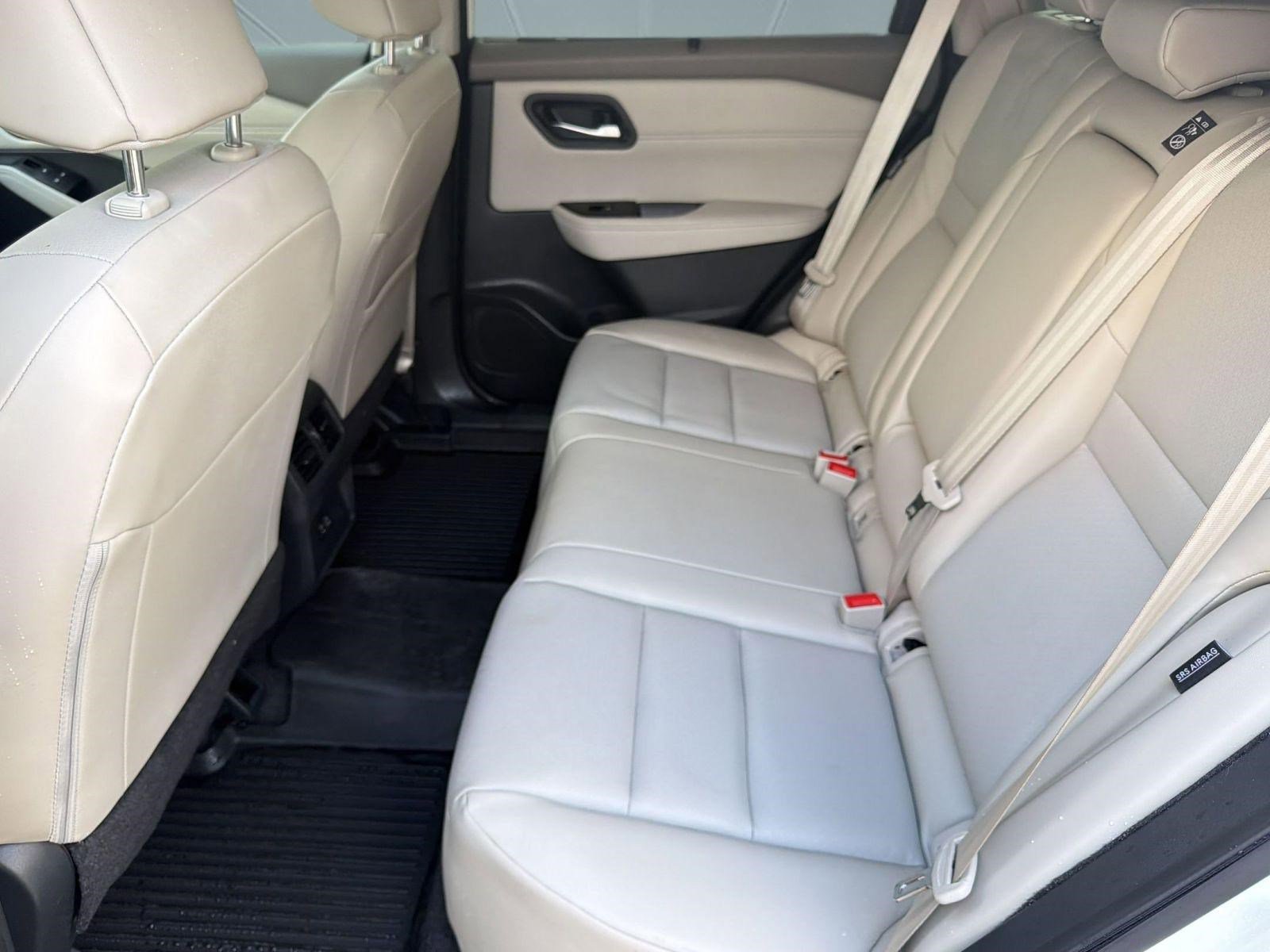 Used 2023 Nissan Rogue SV w/ SV Premium B Package FWD image 14