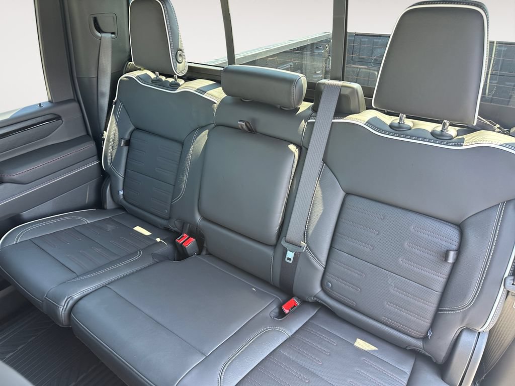 New 2026 GMC Sierra 2500 AT4X w/ AT4X AEV Edition AWD/4WD image 13