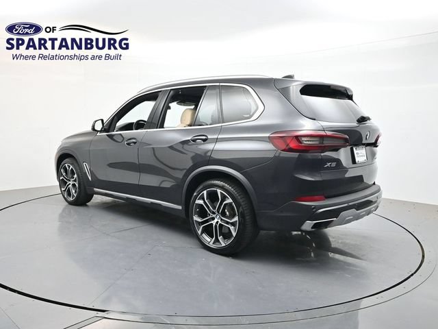 Used 2022 BMW X5 xDrive40i w/ Executive Package AWD/4WD image 5