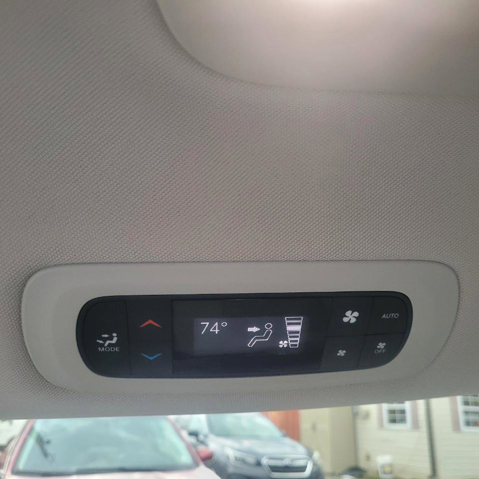 Used 2017 Chrysler Pacifica Touring Plus image 14