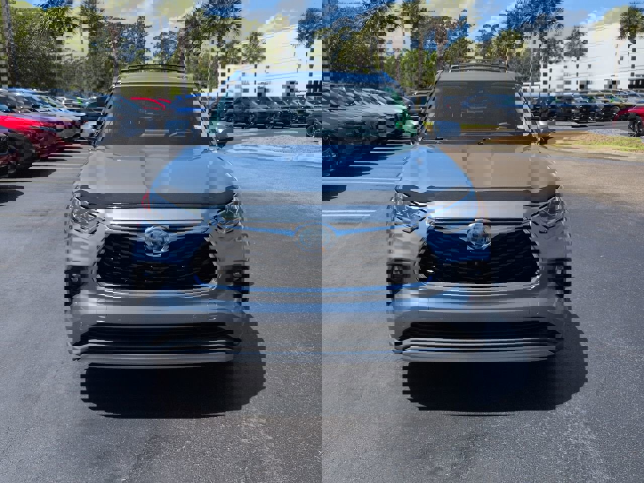 Used 2021 Toyota Highlander Platinum image 8