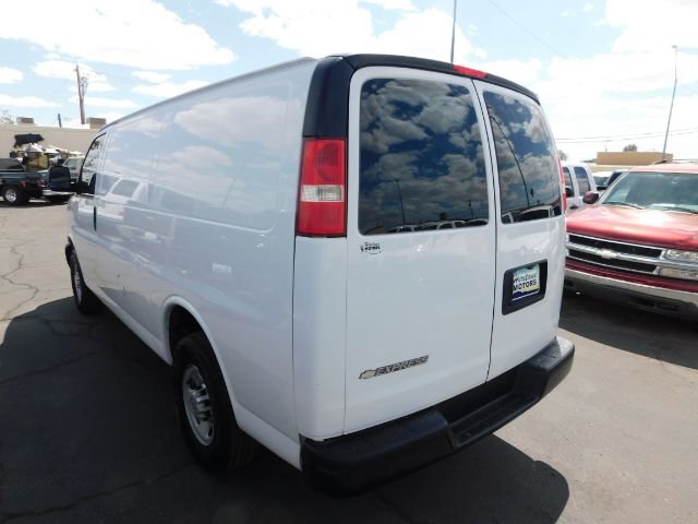 Used 2013 Chevrolet Express 2500 image 4