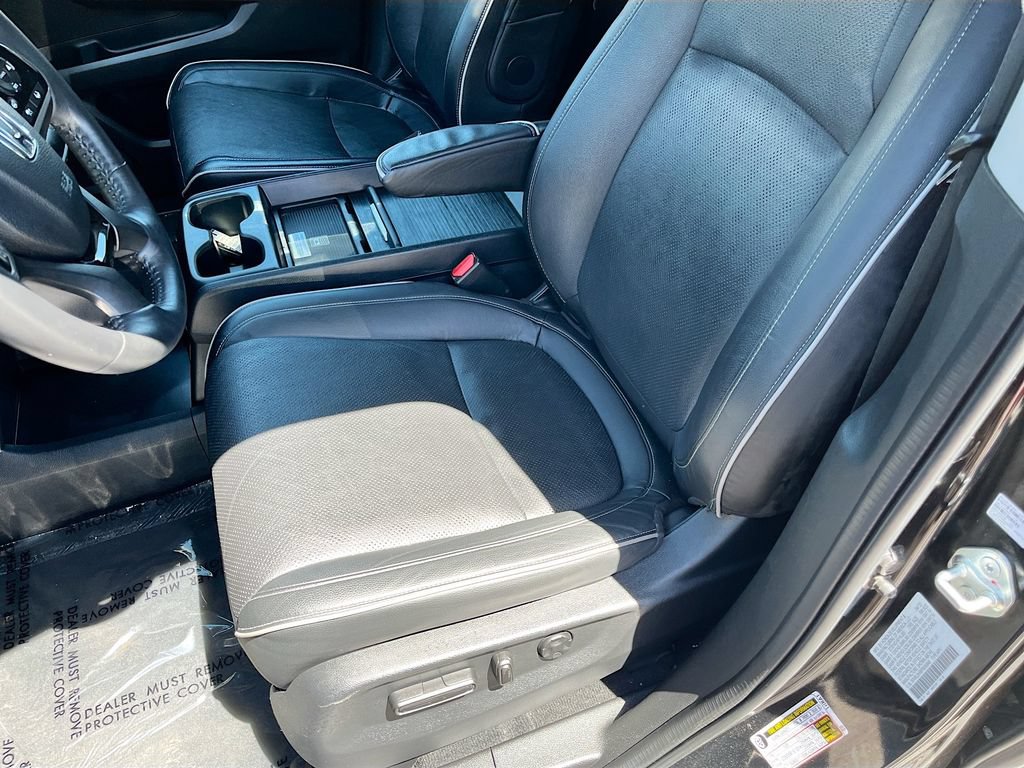 Used 2023 Honda Odyssey Elite image 19
