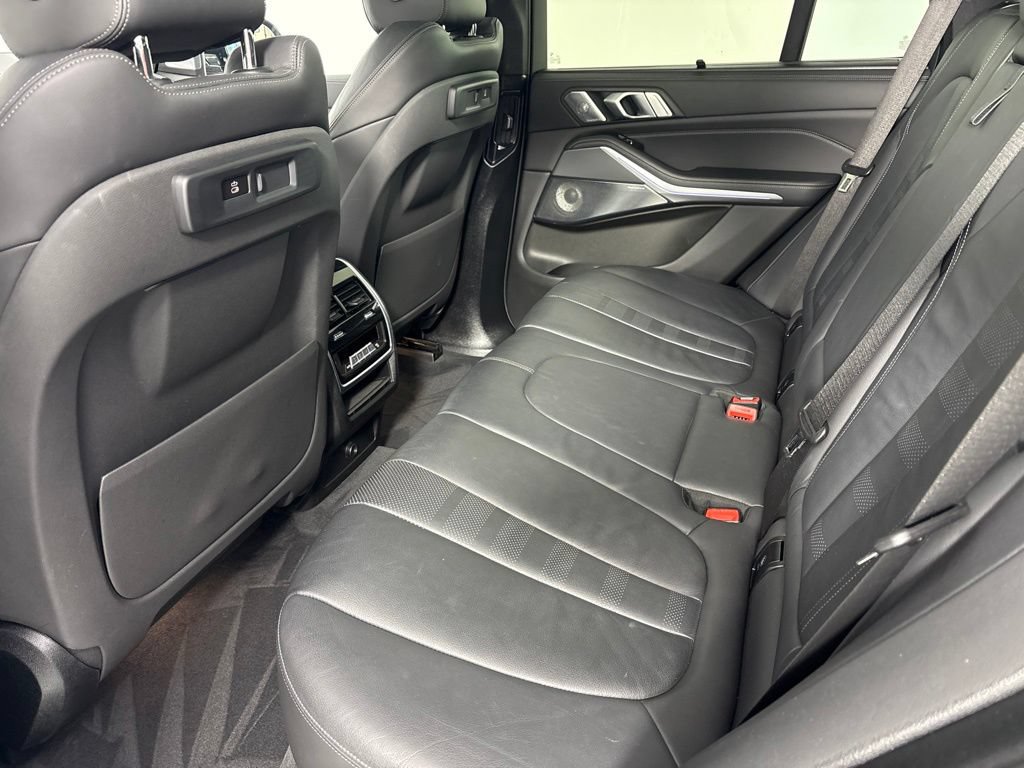 Used 2020 BMW X5 xDrive40i w/ M Sport Package AWD/4WD image 19