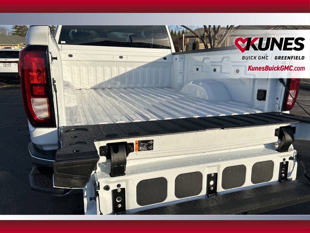 New 2026 GMC Sierra 2500 SLE image 17