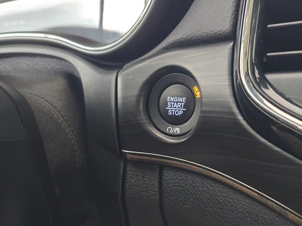 Used 2020 Jeep Grand Cherokee Limited X image 33