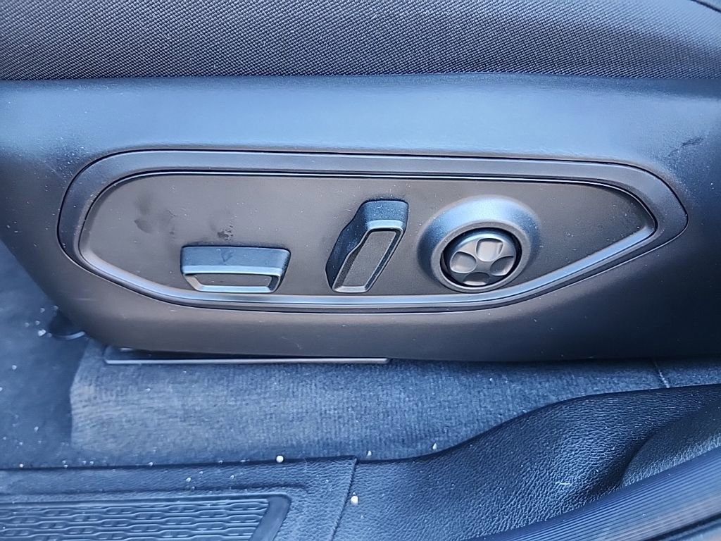 New 2025 Jeep Grand Cherokee Laredo X w/ Luxury Tech Group I image 24