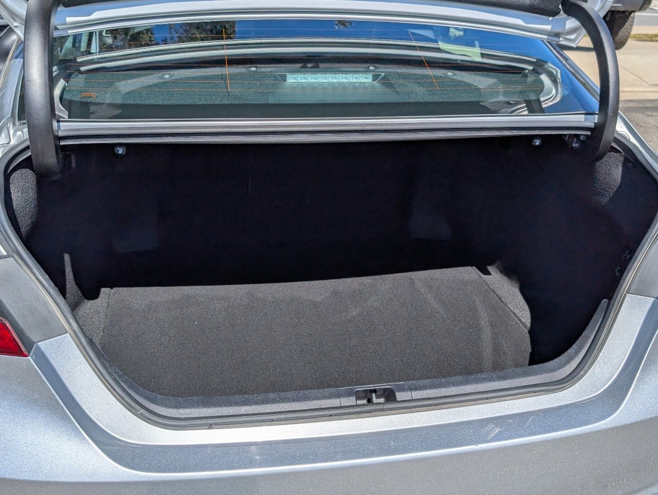 Used 2023 Toyota Camry SE image 9