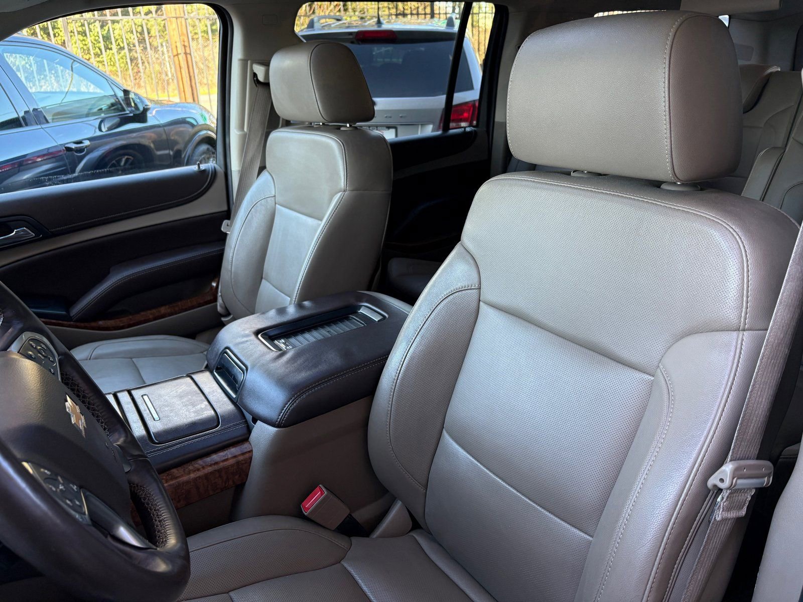Used 2015 Chevrolet Suburban LTZ image 14