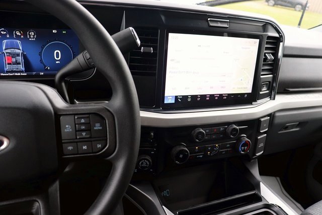 New 2025 Ford F350 XLT w/ Black Appearance Package image 18