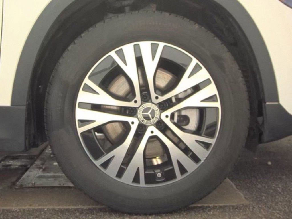 Used 2025 Mercedes-Benz GLA 250 4MATIC image 20