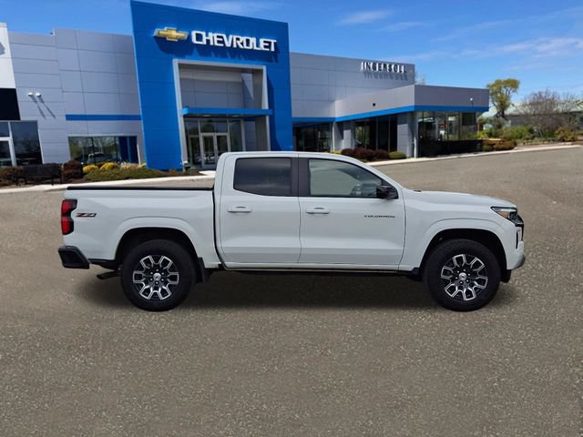 Used 2024 Chevrolet Colorado Z71 w/ Z71 Convenience Package 2 AWD/4WD image 28