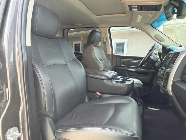 Used 2017 RAM 2500 Laramie AWD/4WD image 10