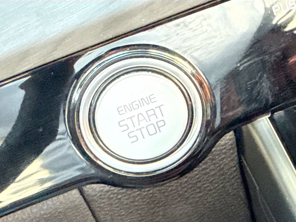 Used 2022 Kia Carnival SX FWD image 38