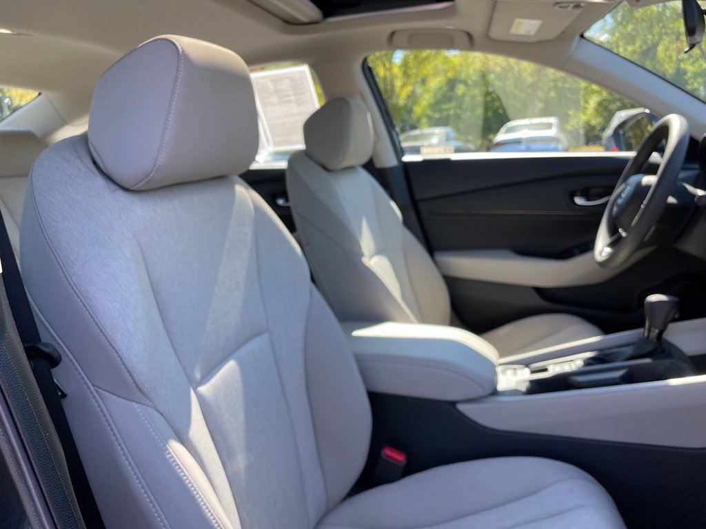 Certified 2024 Honda Accord EX image 31