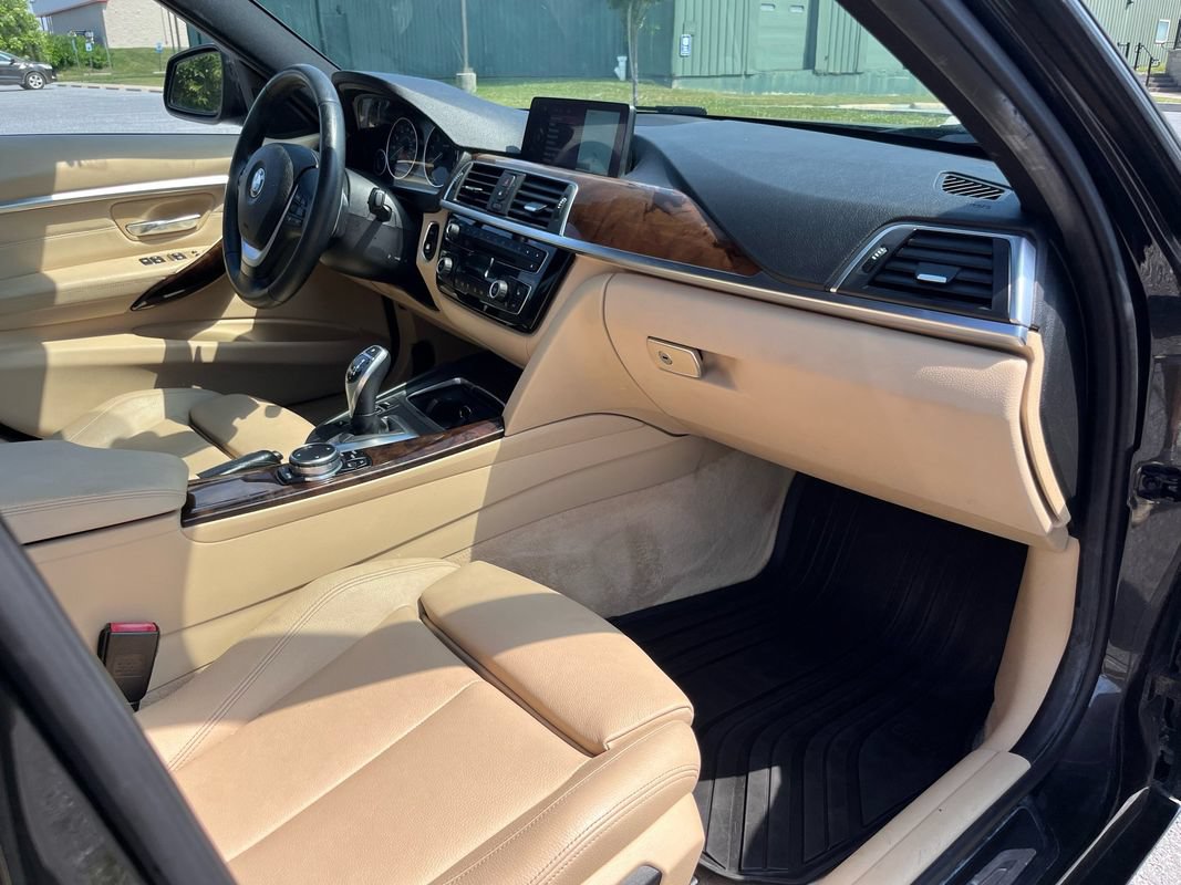 Used 2016 BMW 328i Sedan RWD image 14