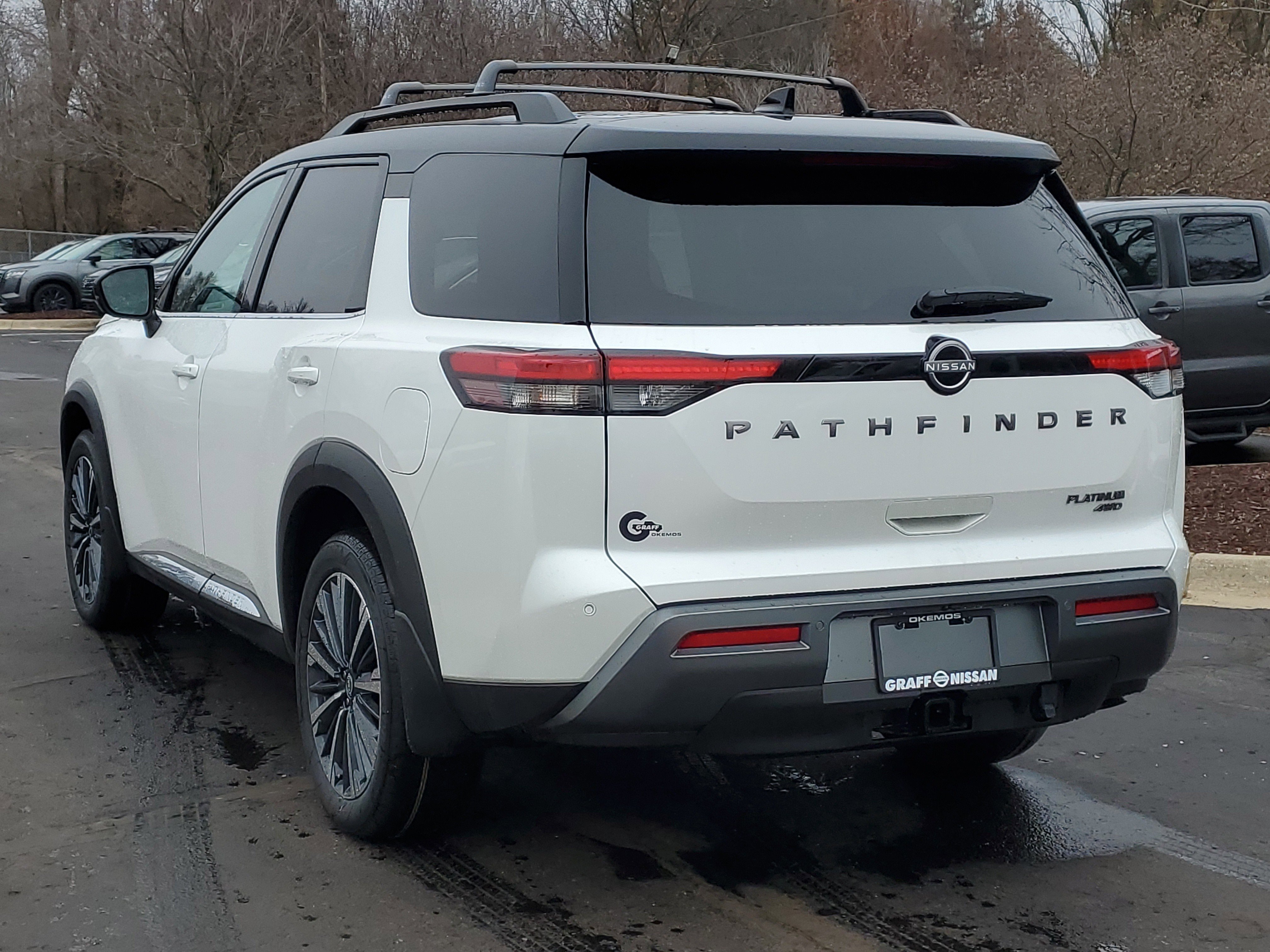 New 2026 Nissan Pathfinder Platinum image 4