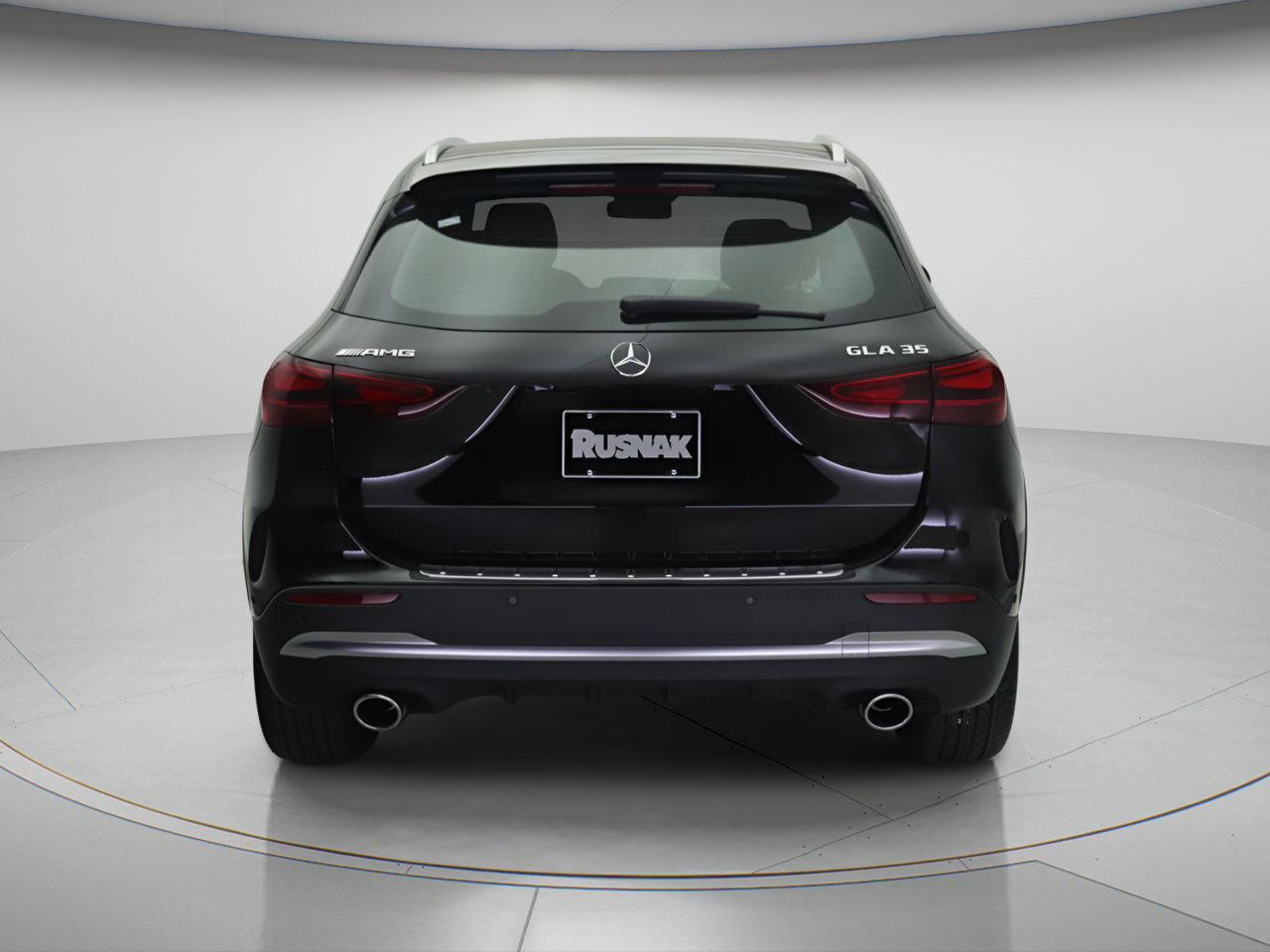 New 2026 Mercedes-Benz GLA 35 AMG 4MATIC image 3