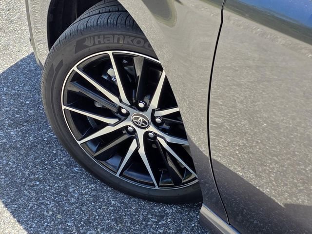 Used 2024 Toyota Camry SE image 29