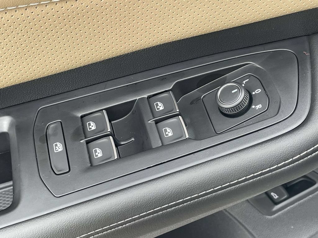 New 2026 Volkswagen Atlas Cross Sport SE FWD image 21