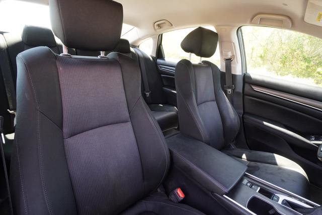 Used 2019 Honda Accord LX image 22