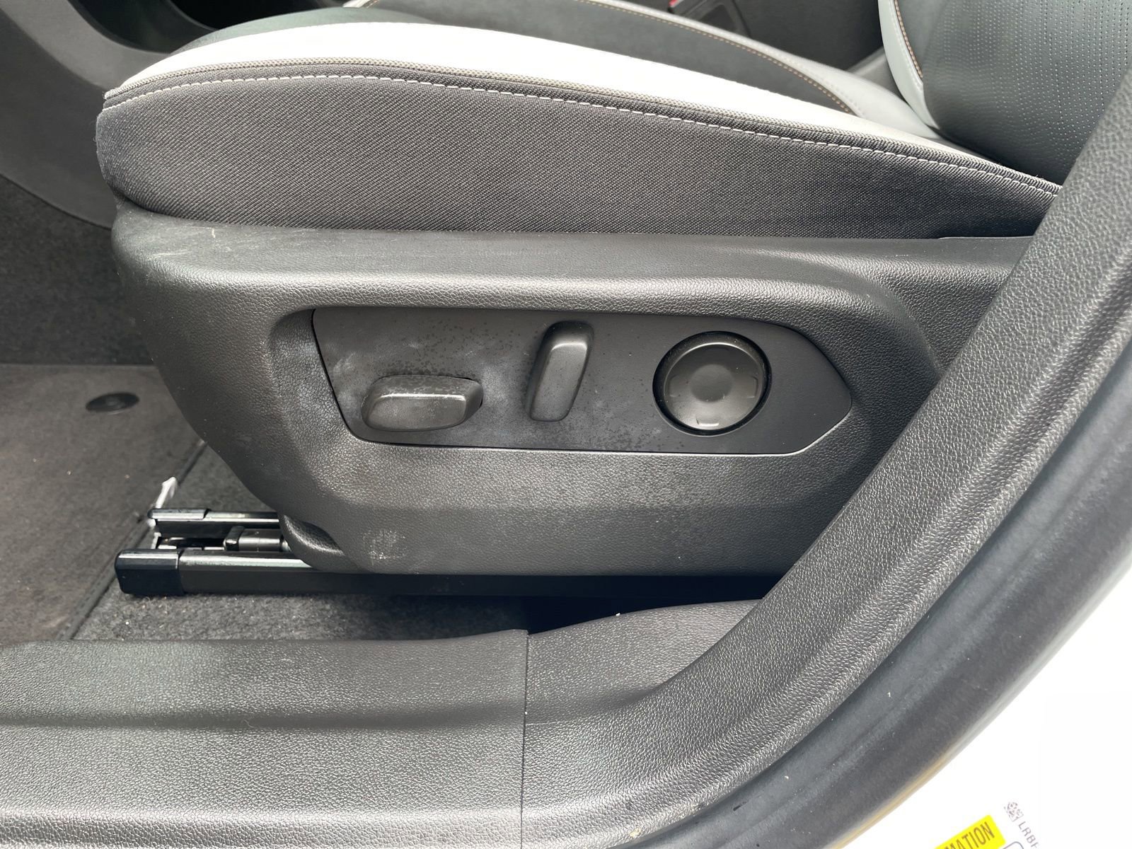 Used 2024 Buick Envision Sport Touring image 11