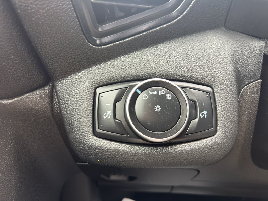 Used 2015 Ford C-MAX SE FWD image 12