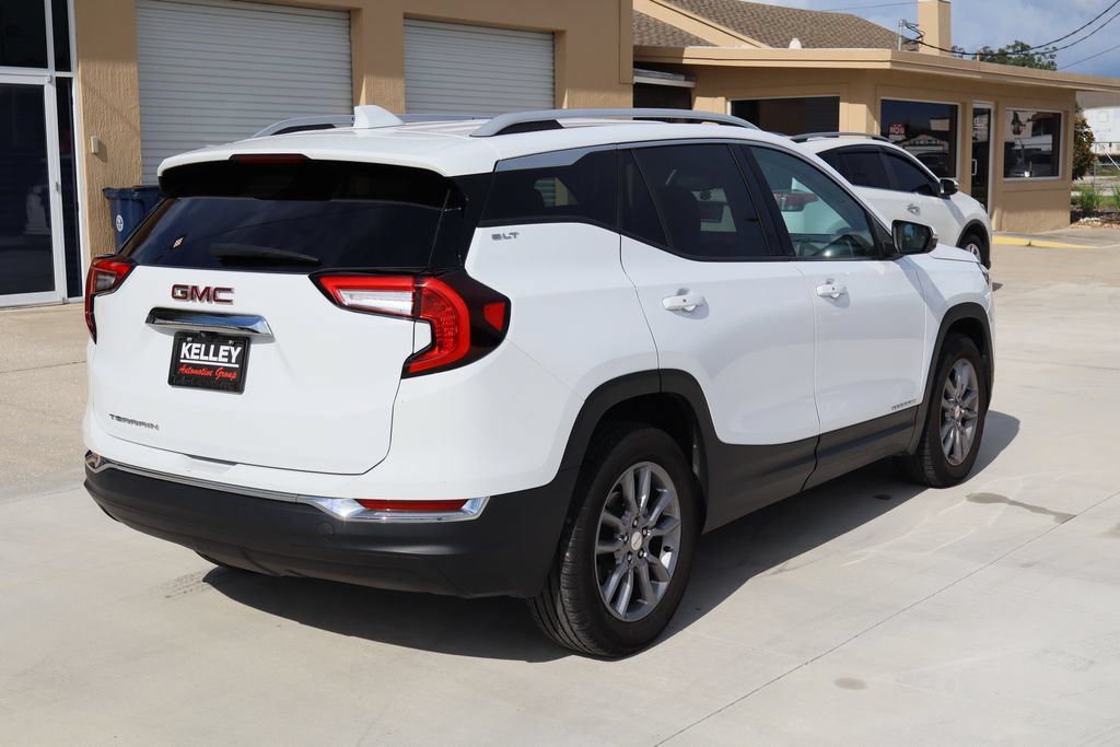 Used 2024 GMC Terrain SLT FWD image 9