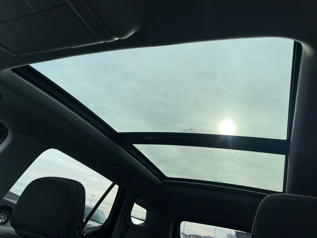 Used 2022 GMC Terrain SLE w/ Driver Convenience Package image 22