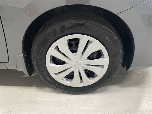 Used 2025 Nissan Versa S w/ Trunk Package image 14