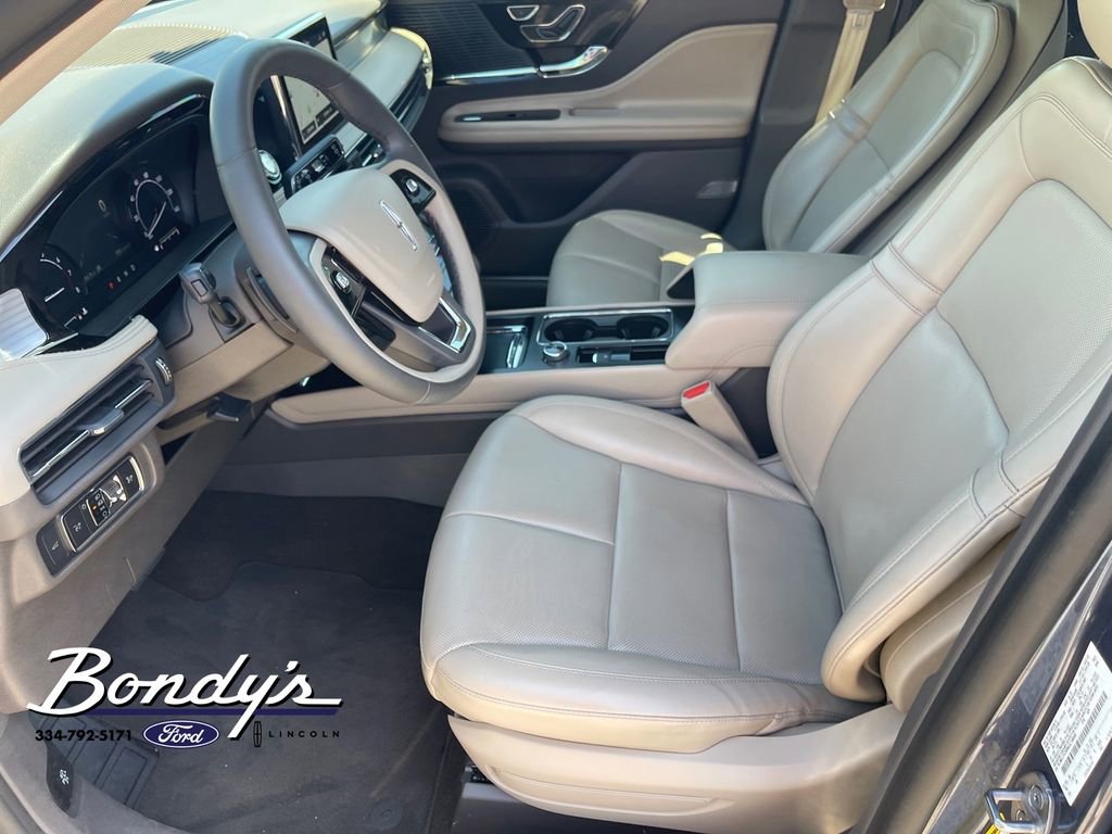 Used 2022 Lincoln Corsair FWD w/ Equipment Group 101A image 10