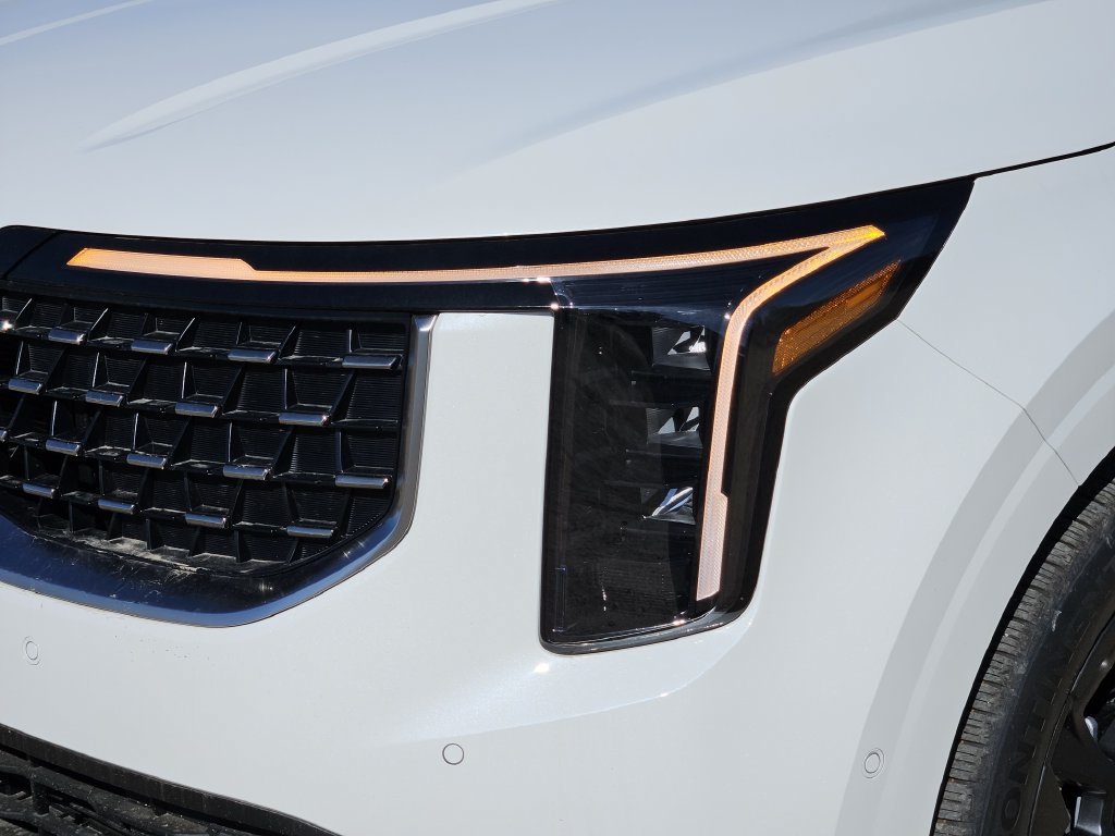 New 2027 Kia Carnival SX FWD image 10