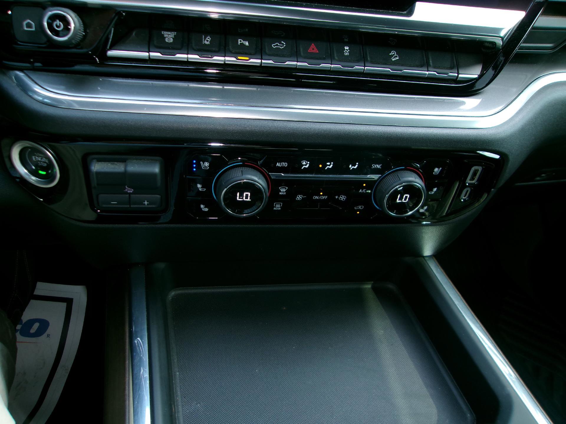 Used 2025 Chevrolet Silverado 2500 High Country w/ High Country Premium Package AWD/4WD image 19