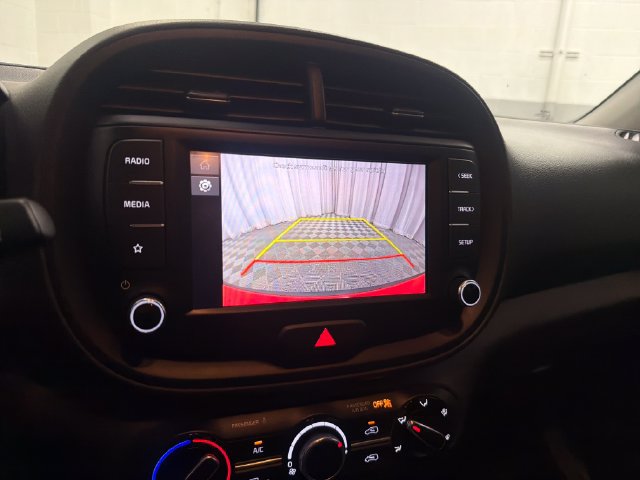Certified 2024 Kia Soul LX w/ LX Technology Package FWD image 22