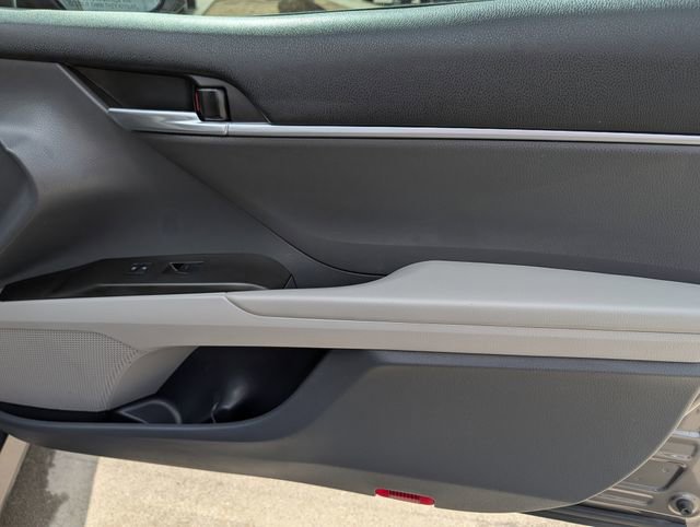 Used 2023 Toyota Camry LE FWD image 31