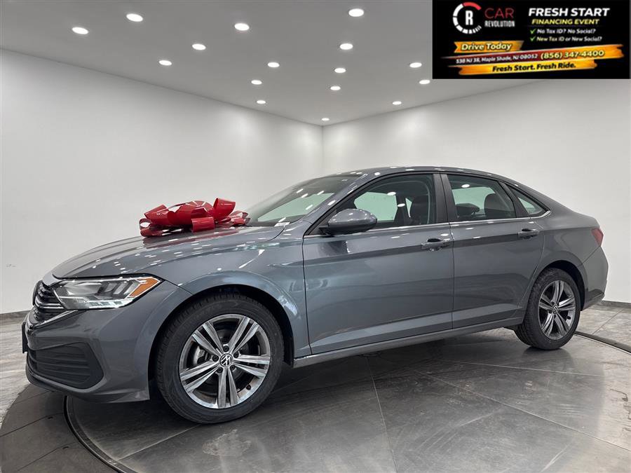 Used 2024 Volkswagen Jetta SE FWD image 3