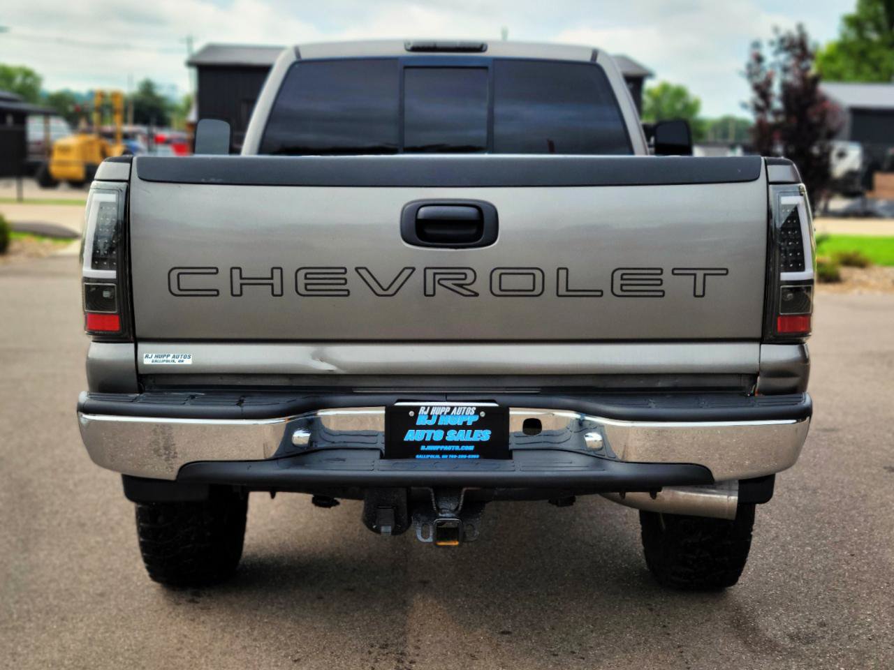 Used 2006 Chevrolet Silverado 2500 W/T w/ Heavy-Duty Power Package AWD/4WD image 5
