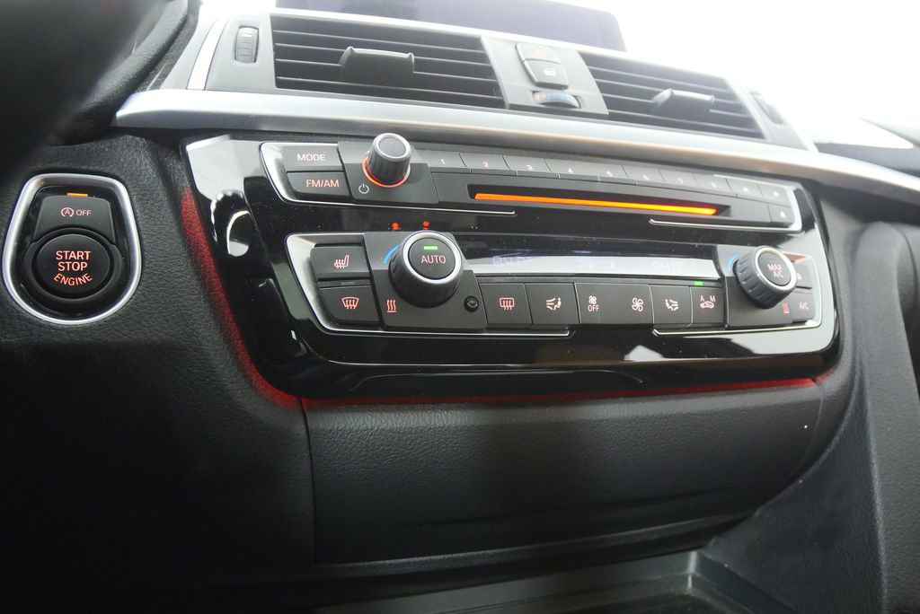 Used 2017 BMW 340i Sedan image 25