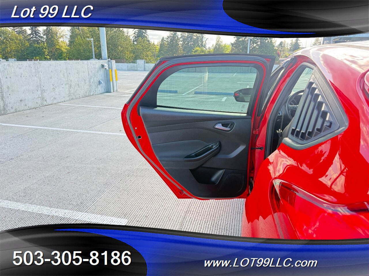 Used 2017 Ford Focus ST FWD image 39