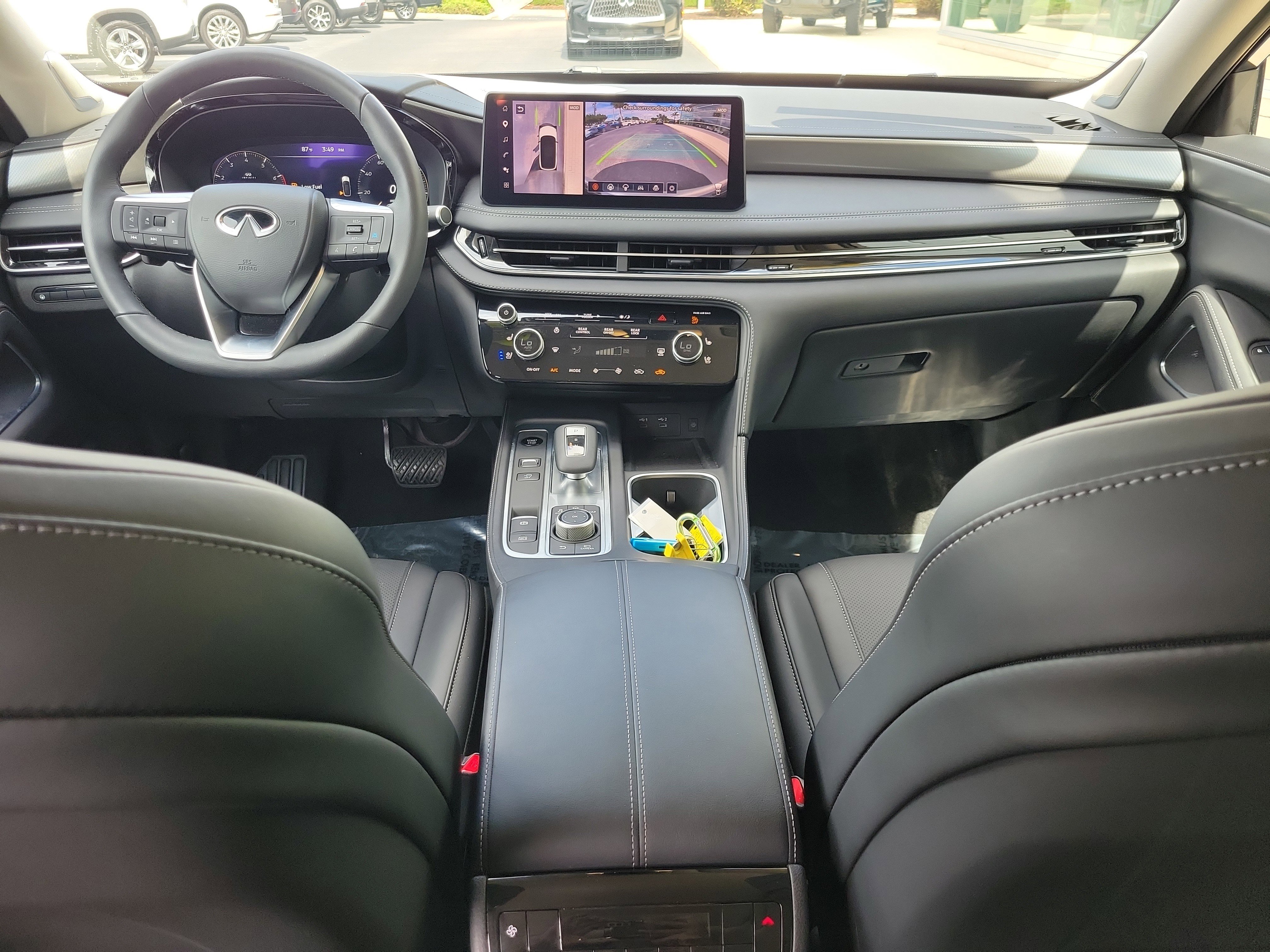 Certified 2026 INFINITI QX60 Luxe w/ Cargo Package FWD image 12