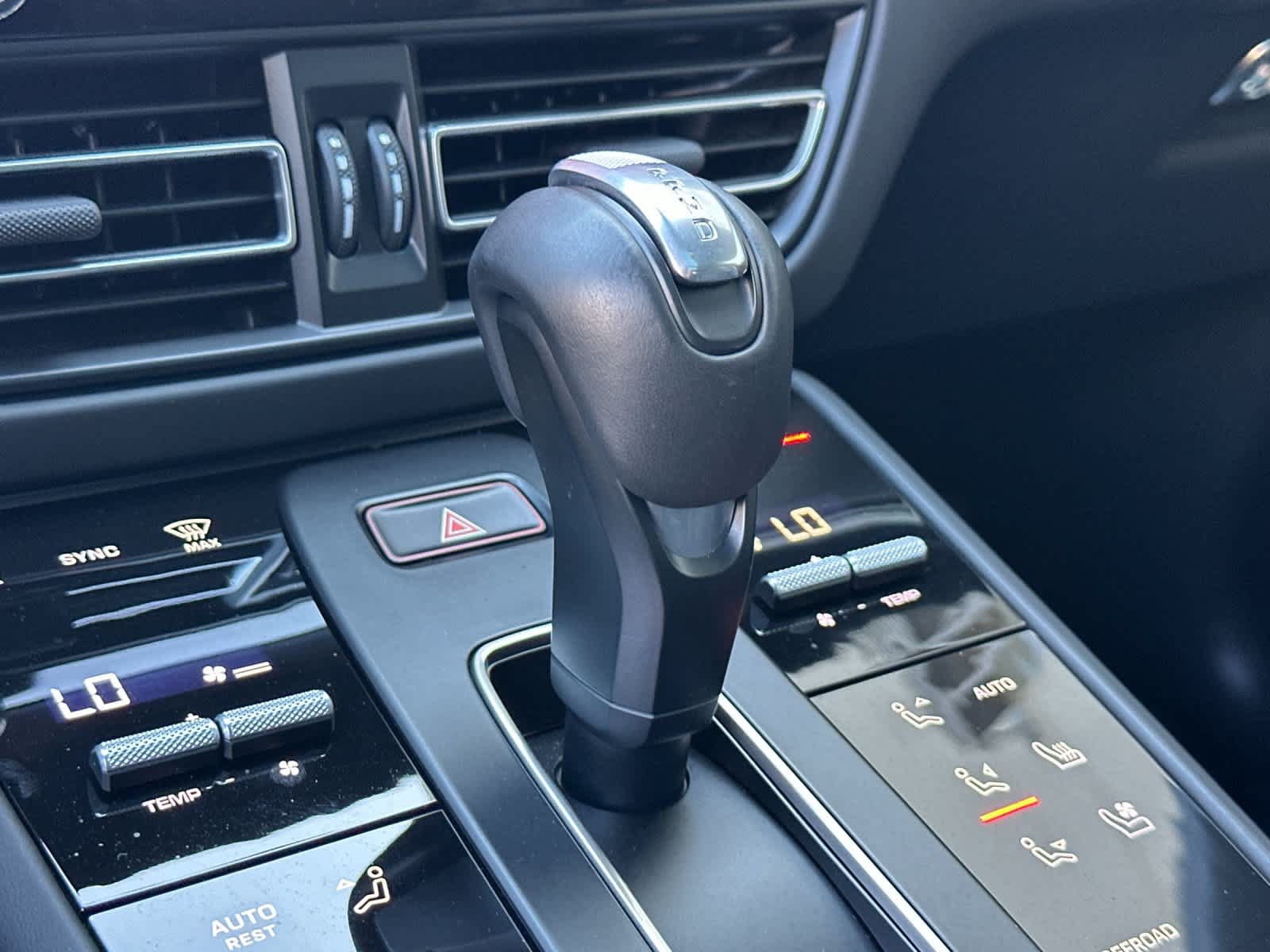 Certified 2025 Porsche Macan GTS AWD/4WD image 25