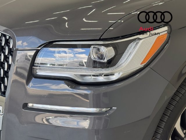 Used 2024 Lincoln Navigator L Black Label AWD/4WD image 4