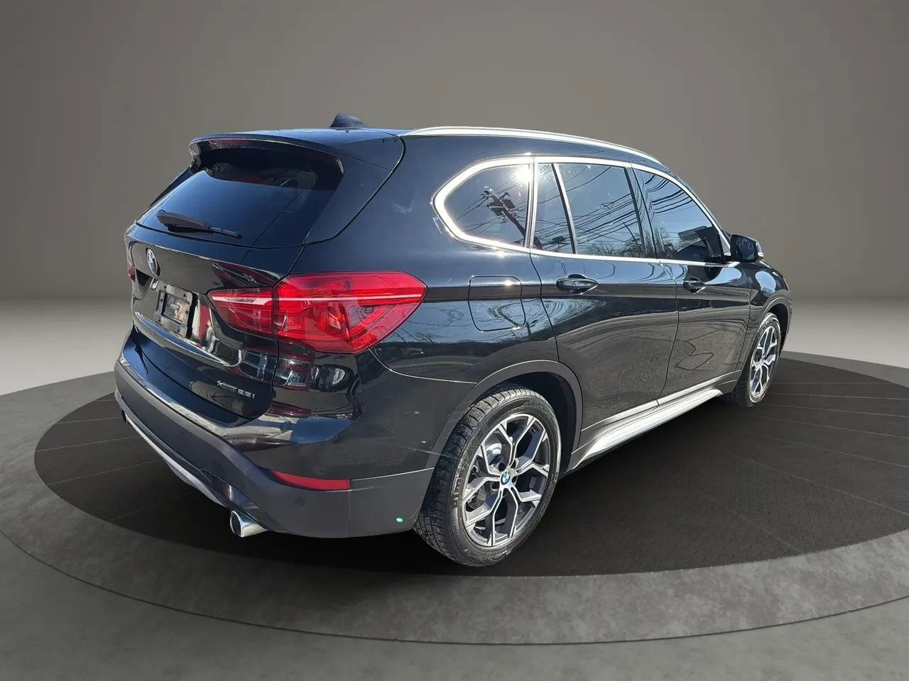 Used 2020 BMW X1 xDrive28i w/ Convenience Package image 5