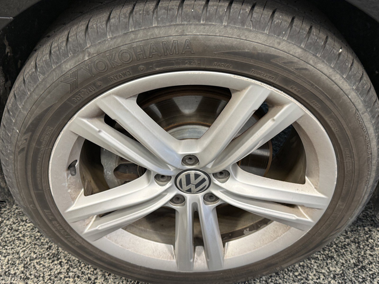 Used 2014 Volkswagen Passat TDI SE FWD image 28