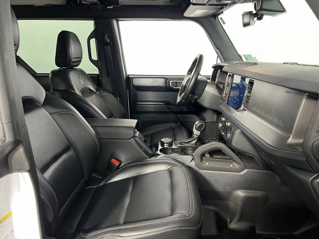 Used 2025 Ford Bronco Badlands image 33
