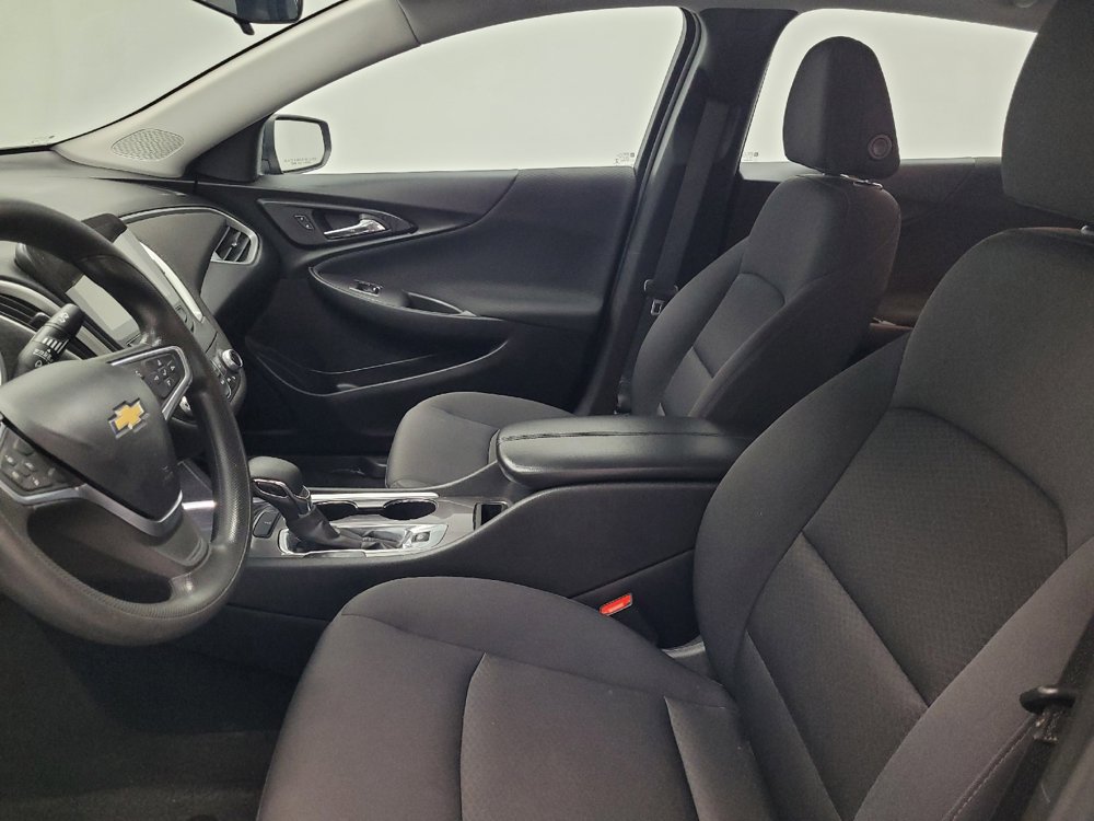Used 2022 Chevrolet Malibu LT FWD image 17